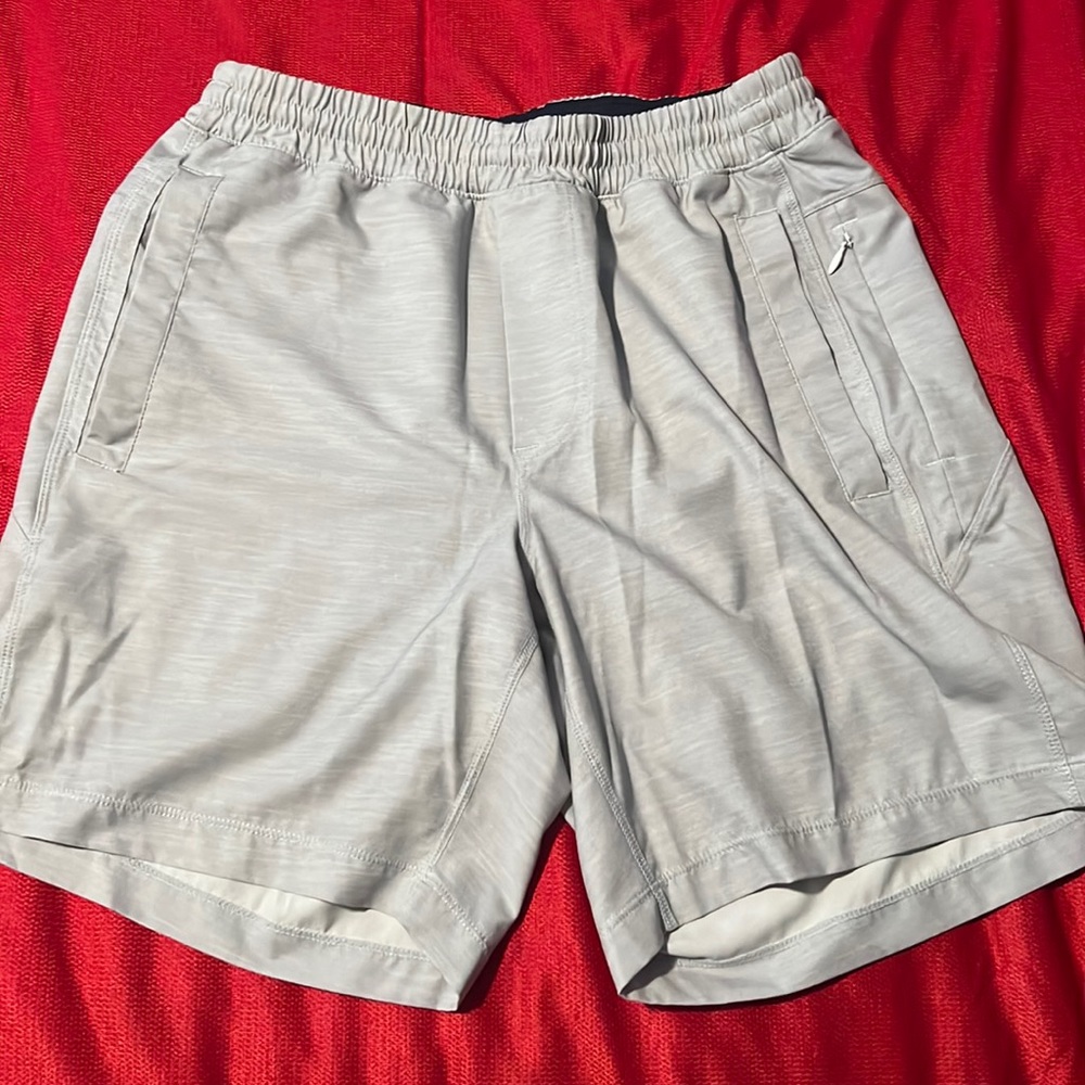 Silver Birddogs shorts
